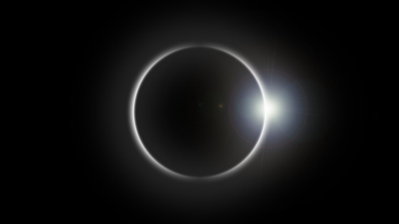 Une éclipse et la gestion de la lumière, article du journal Quinte Essens Studio 92
